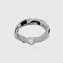 Load image into Gallery viewer, Oceanic Ring (White Gold)